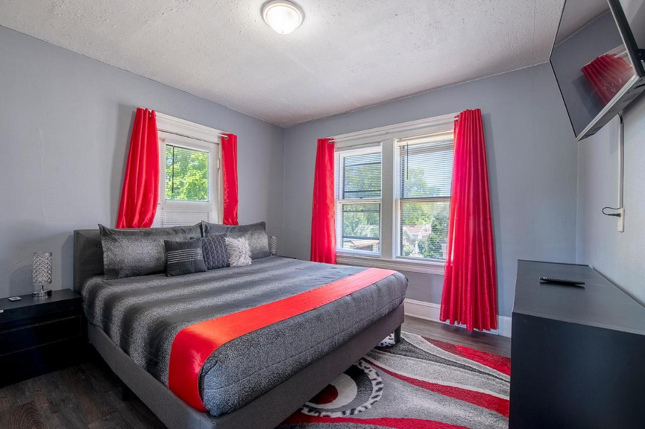 The Rubi Lounge: Modern Brooklyn Escape with Parking & High-Speed Wi-Fi Villa Cleveland Exterior photo