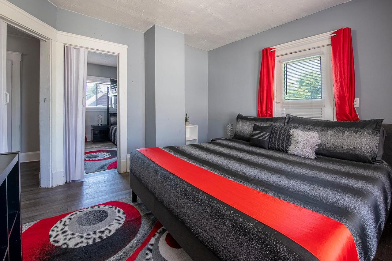 The Rubi Lounge: Modern Brooklyn Escape with Parking & High-Speed Wi-Fi Villa Cleveland Exterior photo