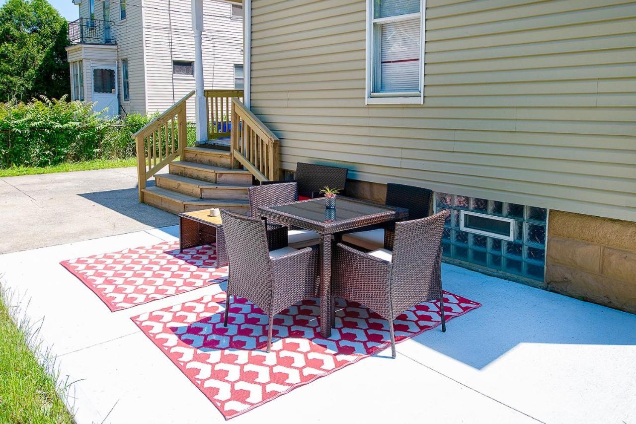 The Rubi Lounge: Modern Brooklyn Escape with Parking & High-Speed Wi-Fi Villa Cleveland Exterior photo